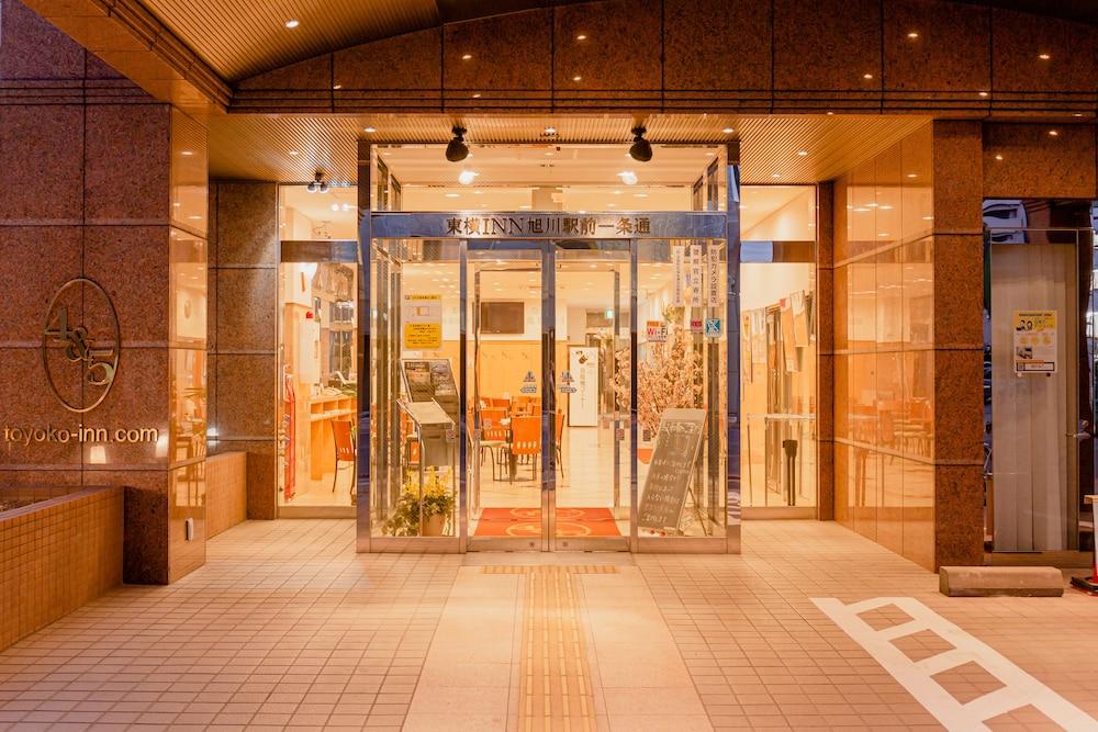 Toyoko Inn Hokkaido Asahikawa Ekimae Ichijo Dori Luaran gambar